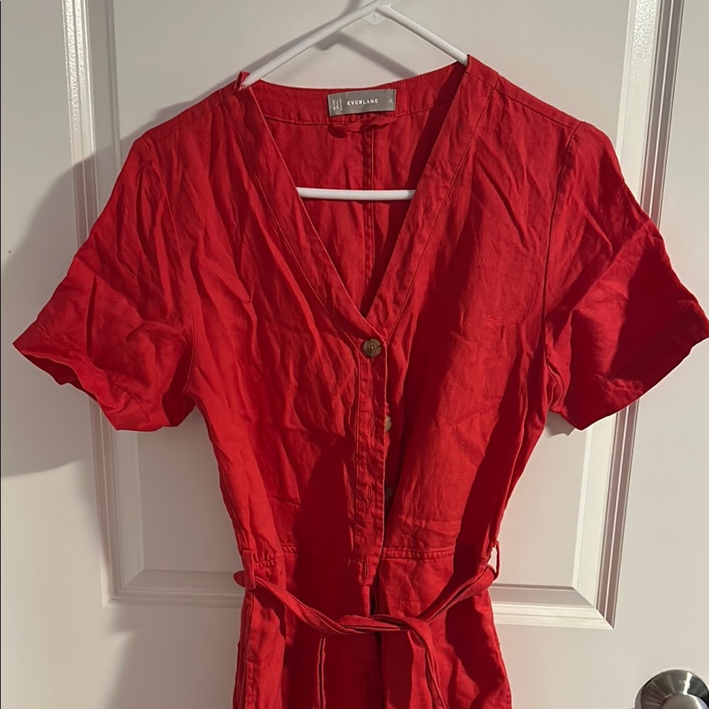 Red Button-Down L inen Jumpsuit
